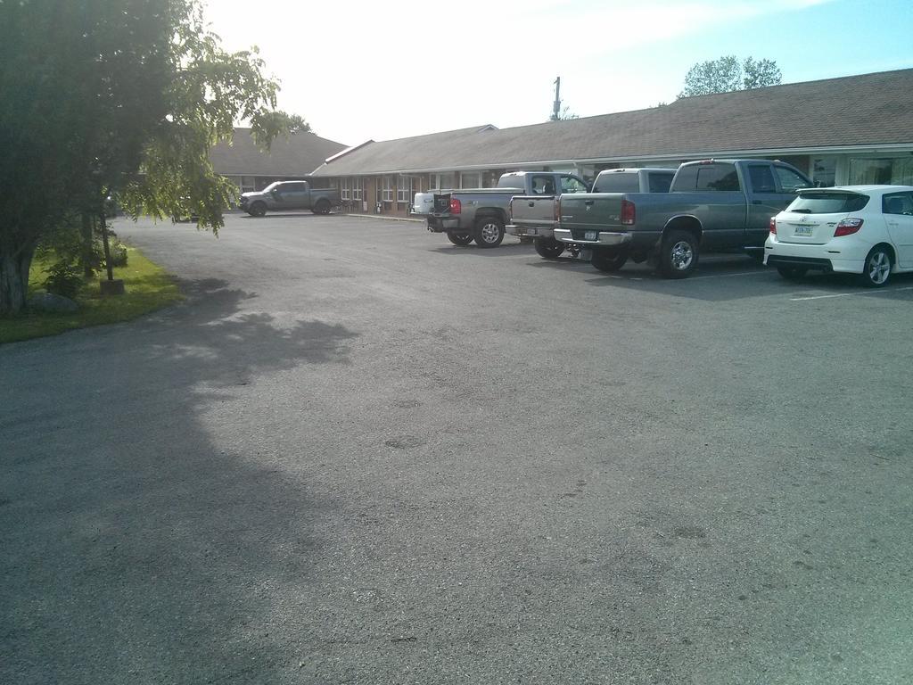 Port Motel Port Colborne Esterno foto